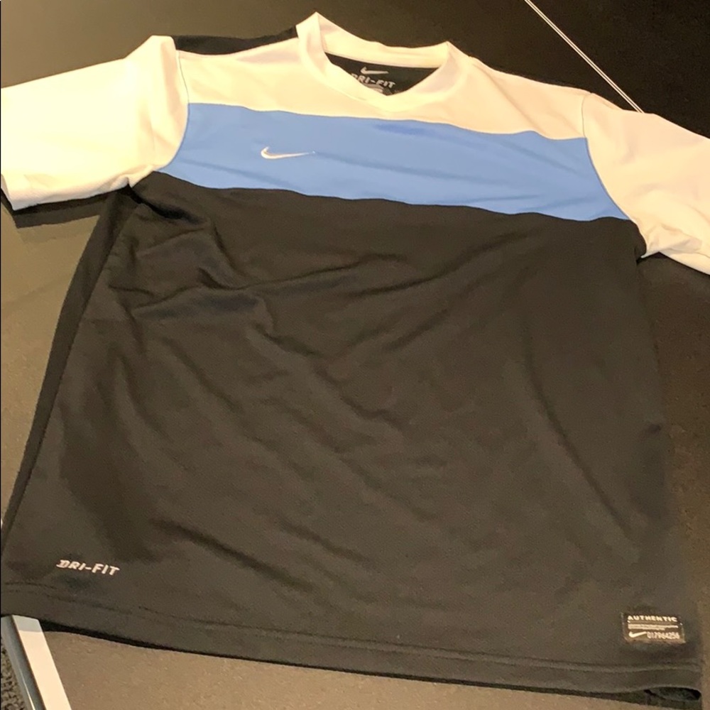 Nike dri fit SWOOSH special edition shirt #12 - Picture 1 of 4